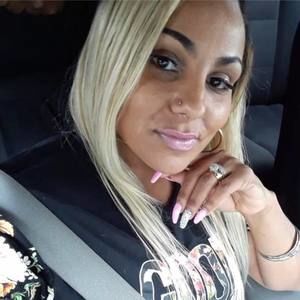 Meet your Posher, Adrian